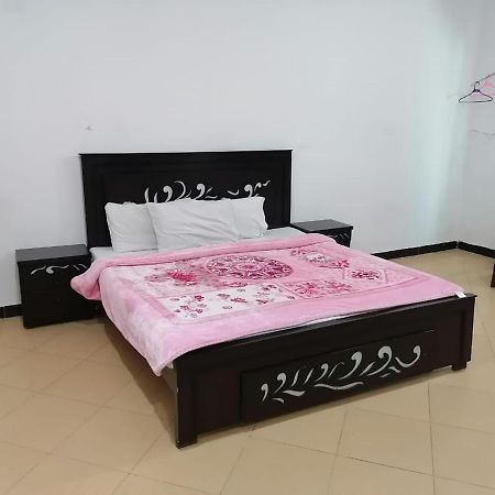 Lux Lounge Guest House İslamabad Dış mekan fotoğraf