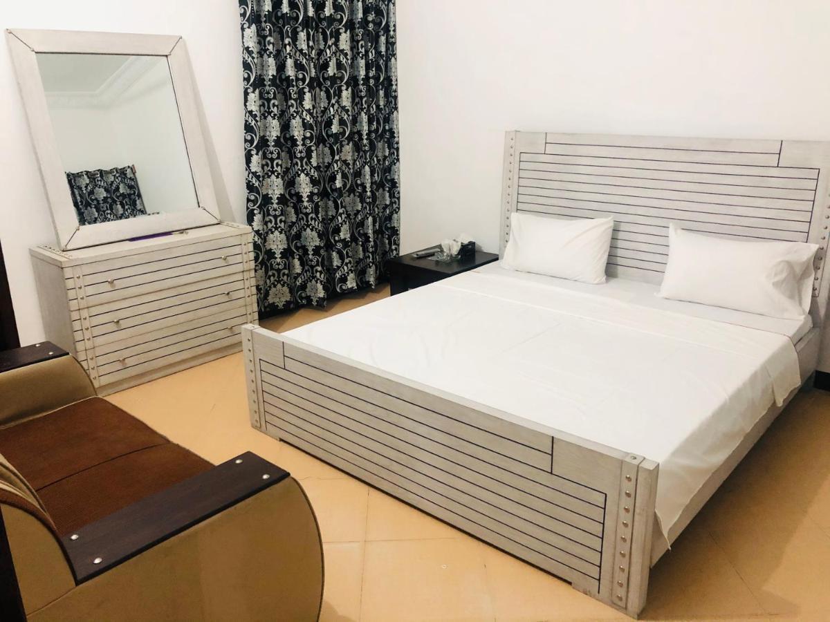 Lux Lounge Guest House İslamabad Dış mekan fotoğraf