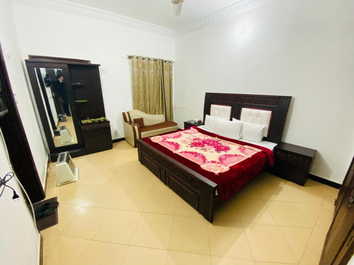 Lux Lounge Guest House İslamabad Dış mekan fotoğraf