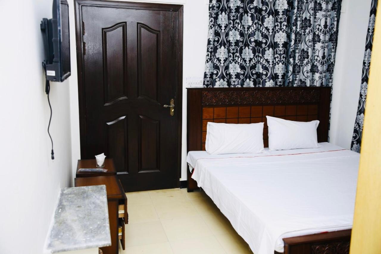 Lux Lounge Guest House İslamabad Dış mekan fotoğraf