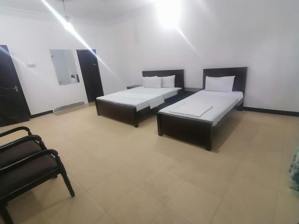 Lux Lounge Guest House İslamabad Dış mekan fotoğraf