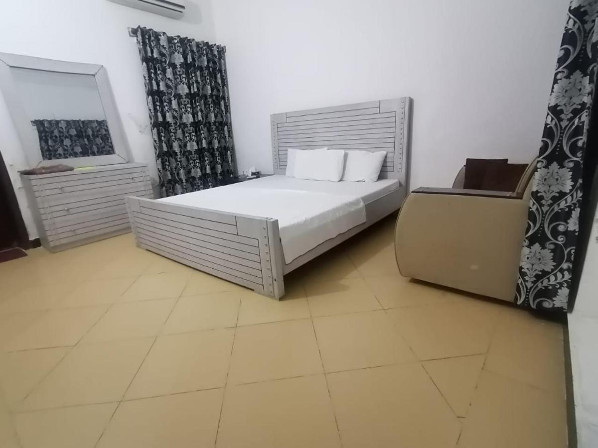 Lux Lounge Guest House İslamabad Dış mekan fotoğraf