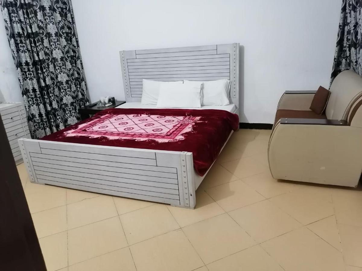 Lux Lounge Guest House İslamabad Dış mekan fotoğraf