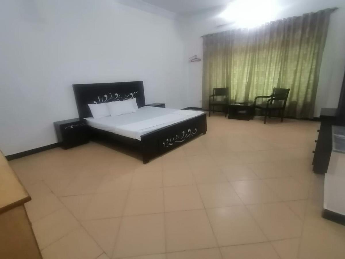 Lux Lounge Guest House İslamabad Dış mekan fotoğraf